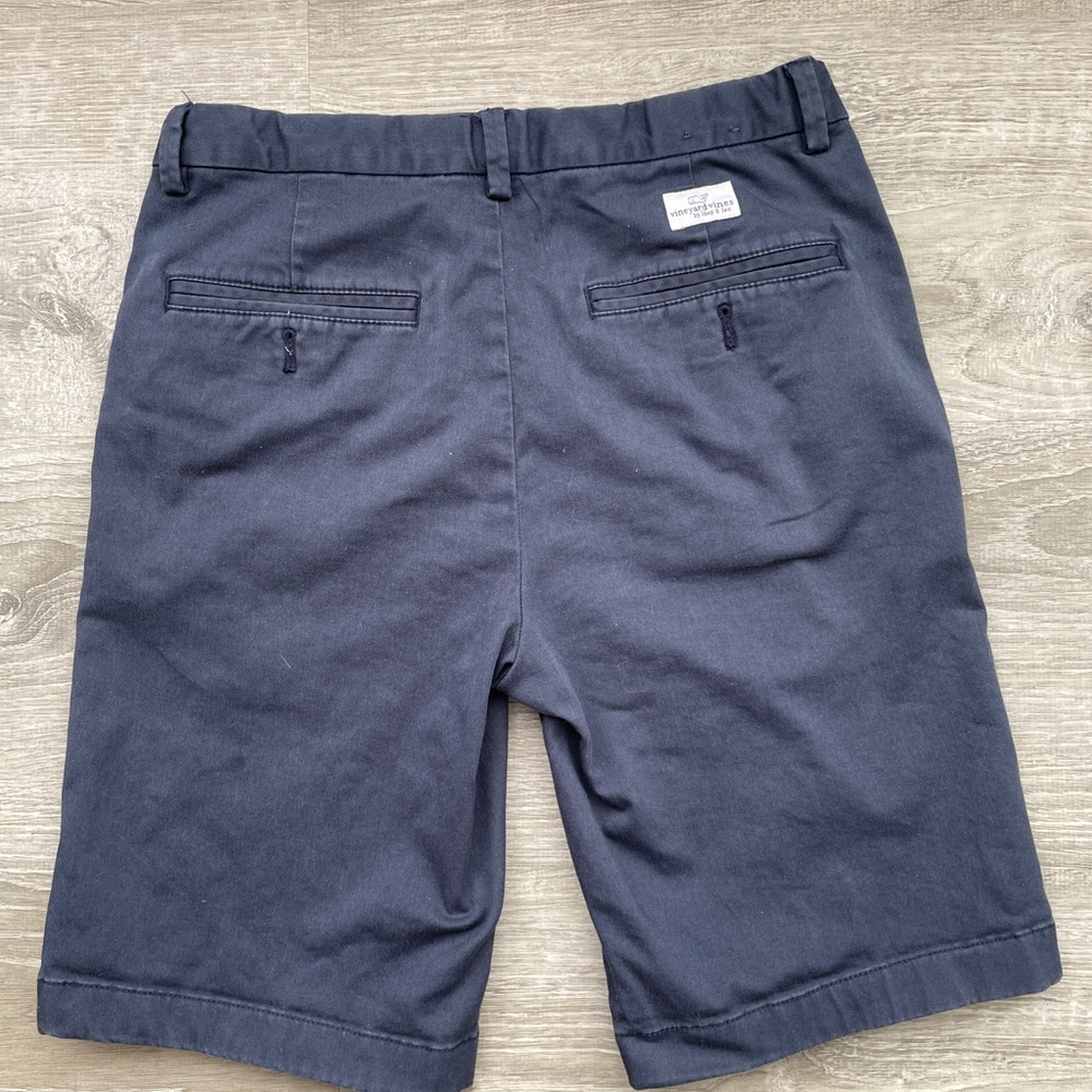 Vineyards Vines shorts size 14 youth